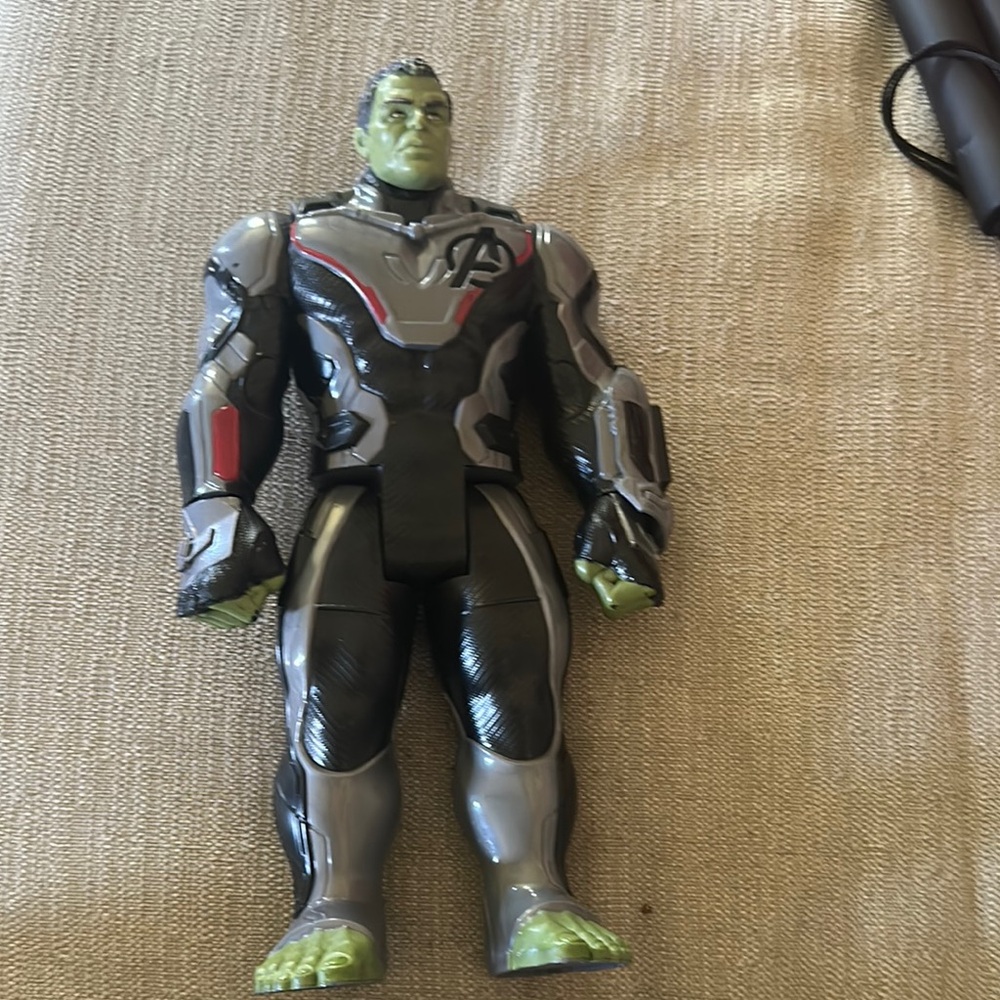Avengers Action Figure with Green and Black Suit HULK